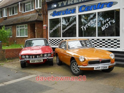 Photo rover 3500 and mgb - rover,
